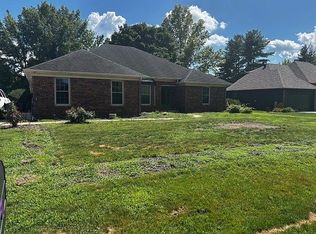 4 Sebring Rd, Springfield, IL 62707