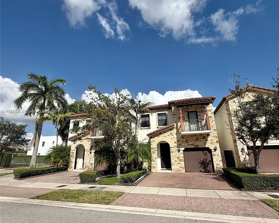 1st image of 10369 NW 70th Ln #10369
