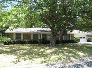 305 Merrell Dr, Sulphur Springs, TX 75482