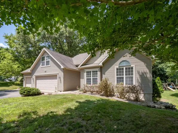 8816 Hathaway Rd, Kalamazoo, MI 49009