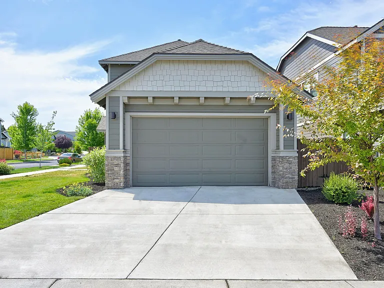 62879 NE Nolan St — Photo 25