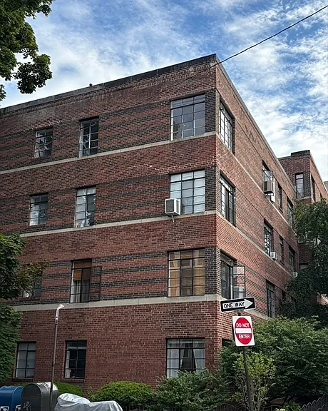 93 Strathmore Rd #10 — Photo 20