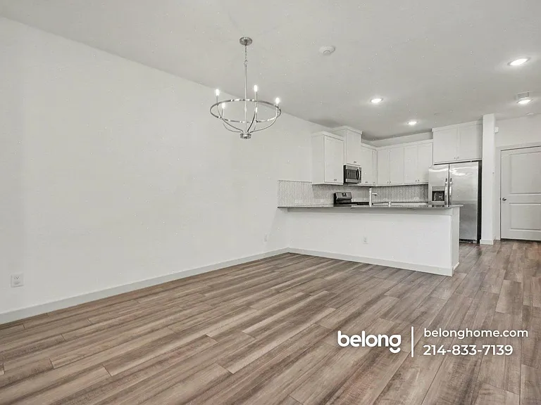 424 Matthew Dr — Photo 15