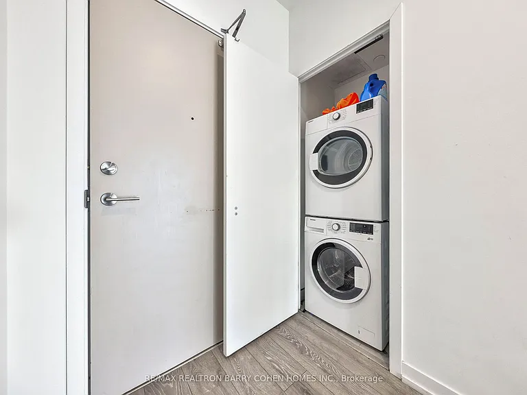 2020 Bathurst St #339 — Photo 13