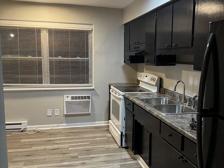 6111 Laurel Hall Dr — Photo 1