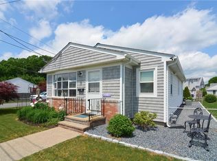 19 Spring St, North Providence, RI 02904