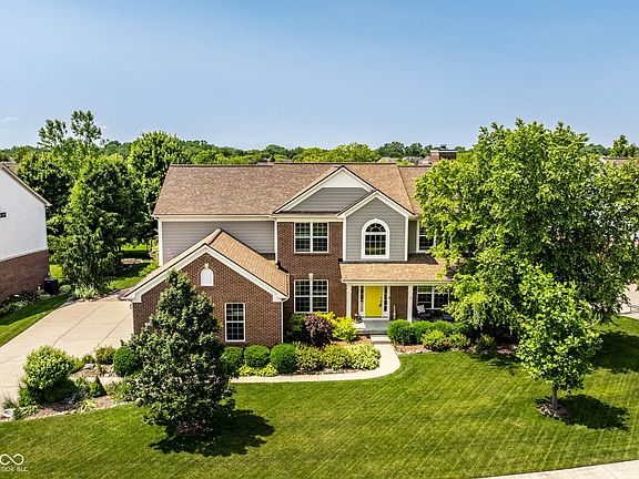 2nd image of 9311 Windrift Way