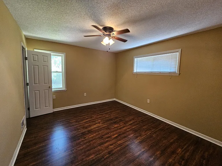 3374 Ladue St — Photo 11