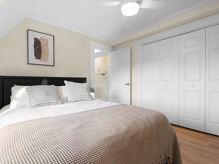 124 Commonwealth Ave #4 — Photo 7