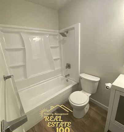 5th image of 717 SW 6th St #18