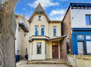 30 Robert St, Toronto, ON