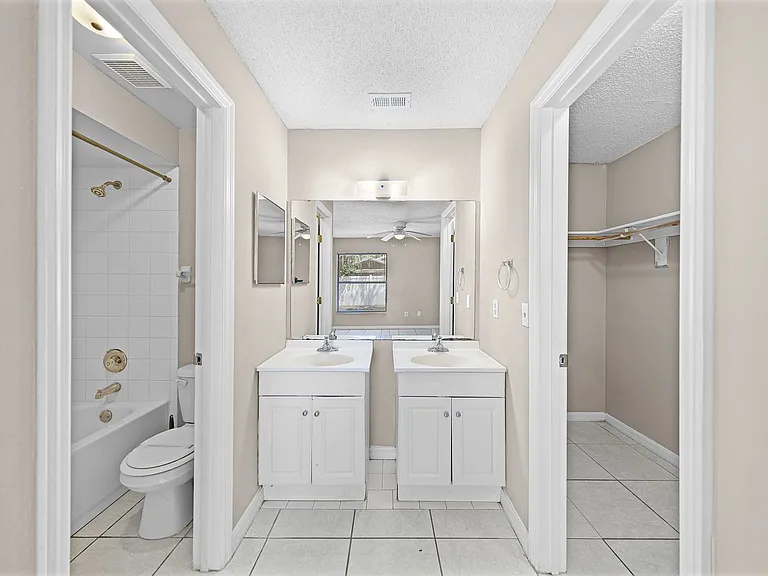 2530 Kamnic Ct — Photo 7