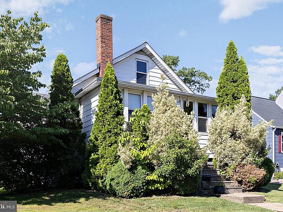 3rd image of 702 Gaskill Ave
