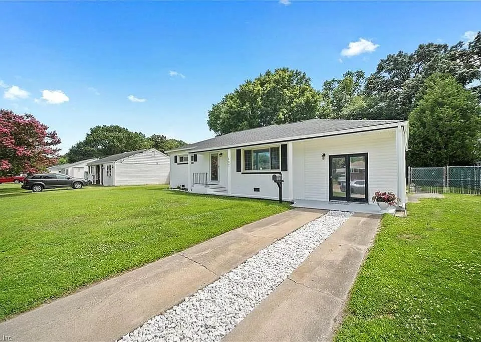 137 Woods Rd
