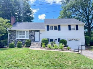 11 Kent Pl, Metuchen, NJ