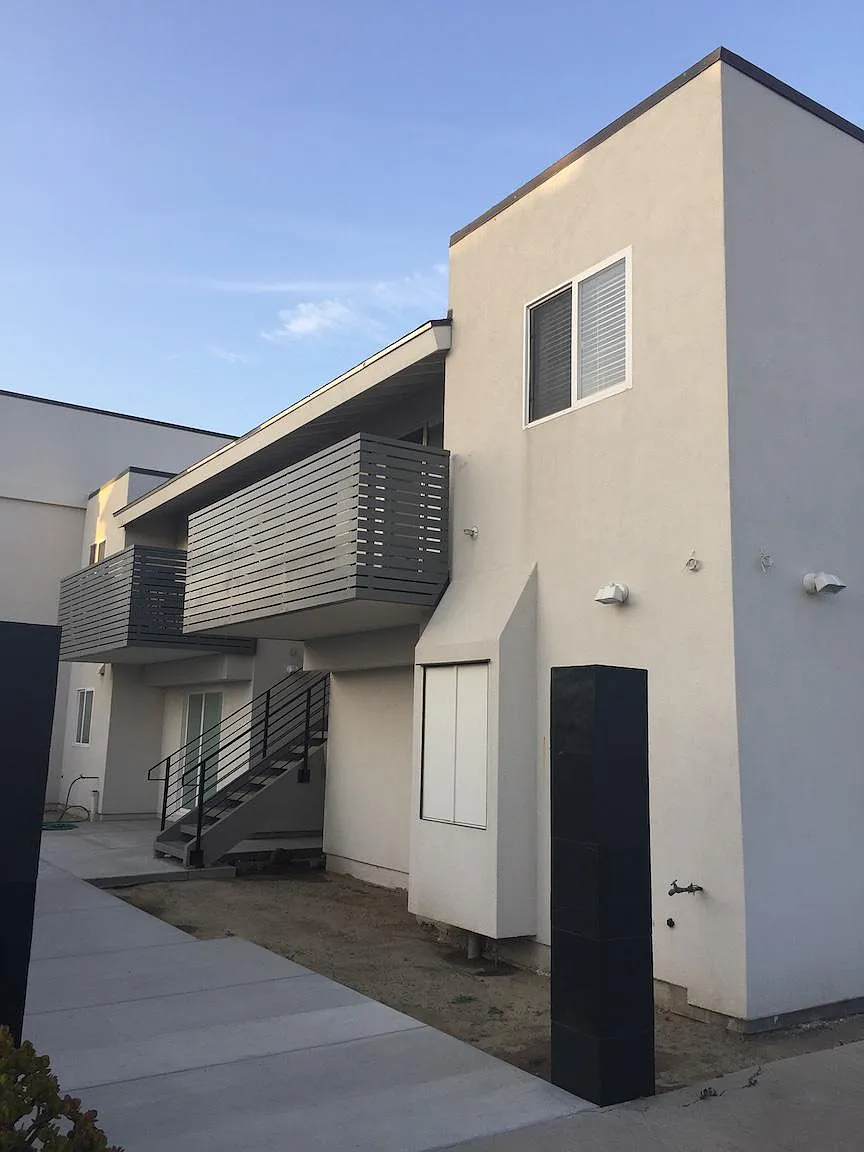 2 bed, $3,000 — Photo 3