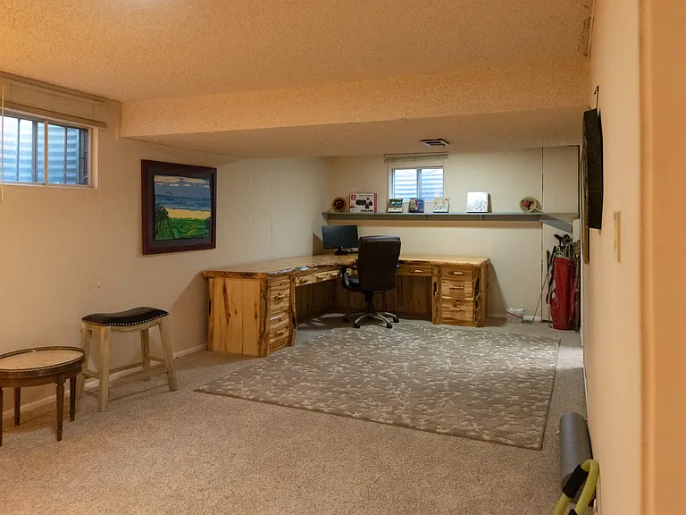 8340 Hoyt Way — Photo 36
