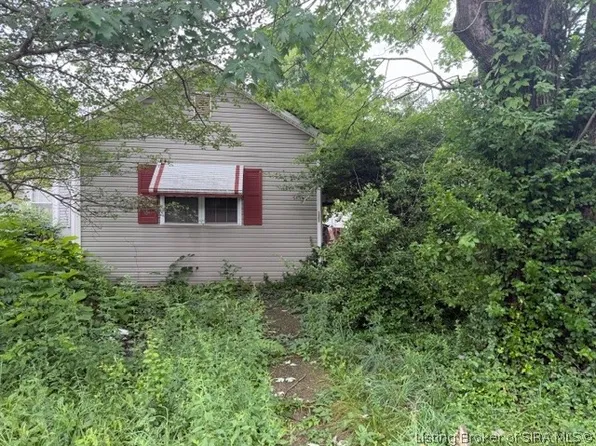 2404 Shrader Avenue, New Albany, IN 47150