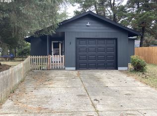 1925 Upas St, Florence, OR 97439