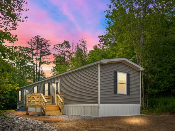 68 ELM Street, Parsonsfield, ME 04047