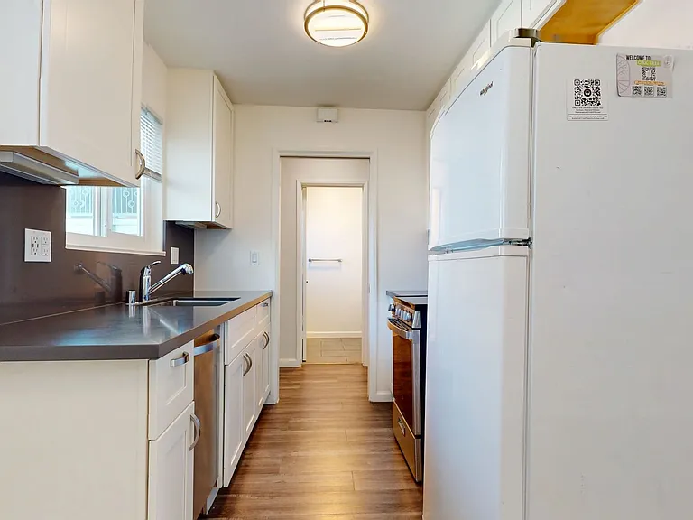 265 Vernon St — Photo 32
