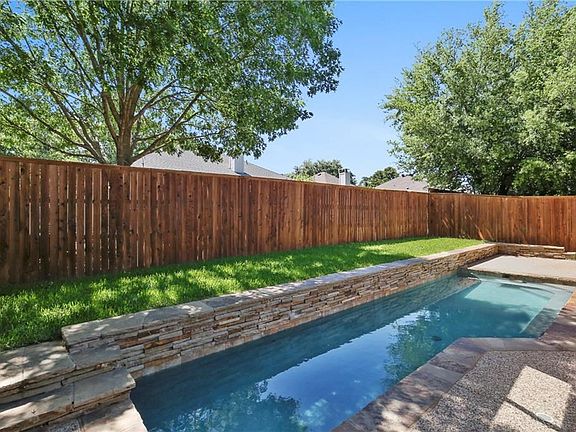 3rd image of 3813 Spanish Oak Dr