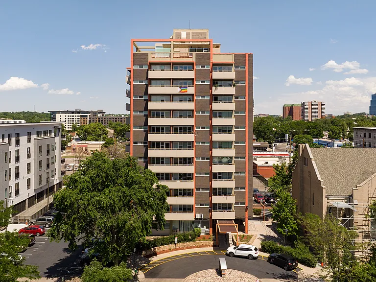 Baker Tower Apartments — Photo 15