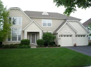 258 Colonial Dr, Vernon Hills, IL 60061