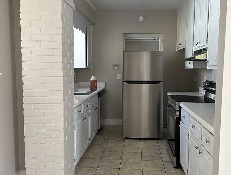 1698 Johns Rd — Photo 12