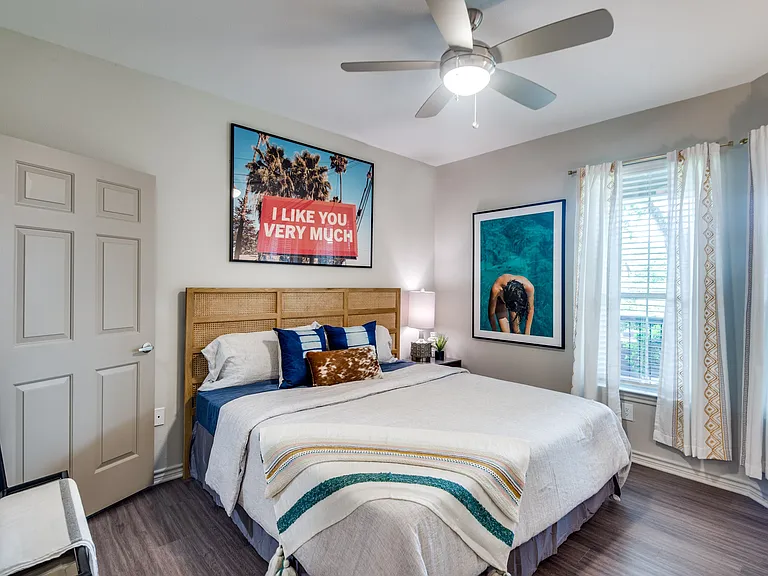 Aventura on Briar Forest — Photo 9