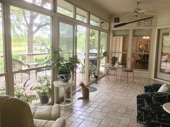 4th image of 719 Grandview Dr