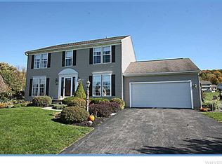 8923 Hickory Meadows Rd, Boston, NY 14025