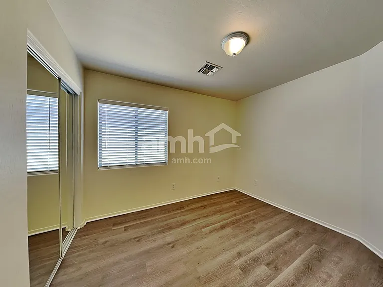 11837 W Flanagan St — Photo 12