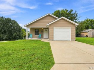 104 Oak St, Sullivan, MO 63080