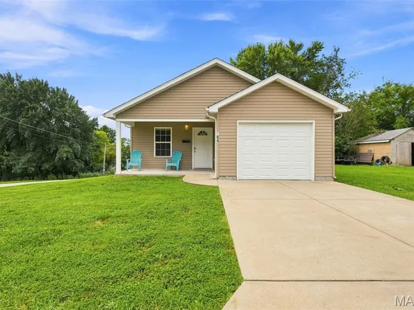 104 Oak St, Sullivan, MO 63080