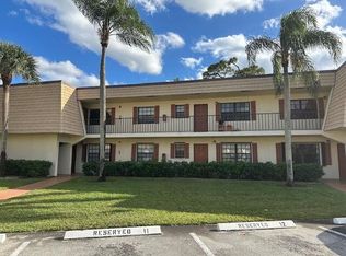 4111 Oak Terrace Dr, Greenacres, FL 33463