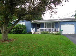 67 W County Rd, Sugarloaf, PA 18249