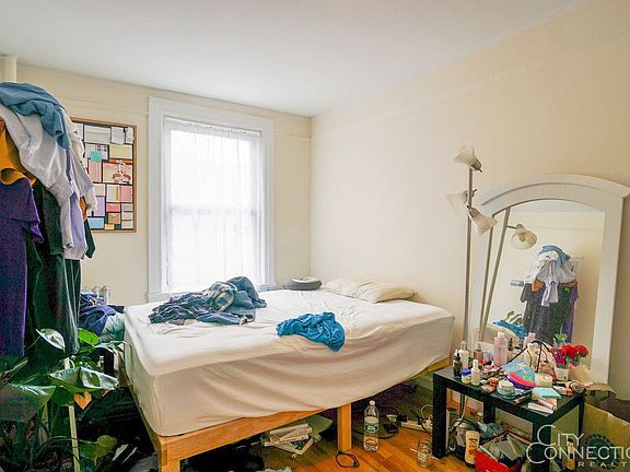 2nd image of 157 Avenue C APT 2B