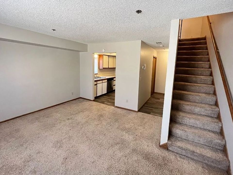 1st image of 744 Ashland Ave #63