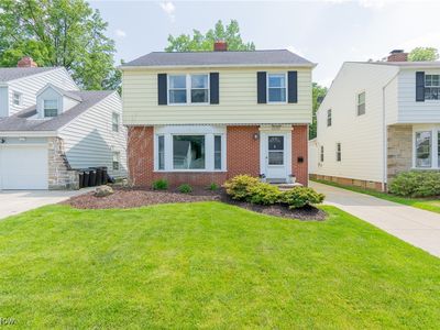 4430 Groveland Rd, University Heights, OH, 44118