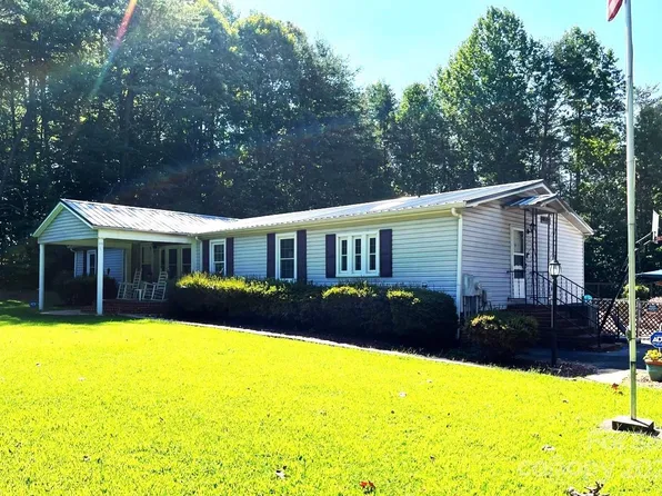 4377 Hawk Dr, Claremont, NC 28610