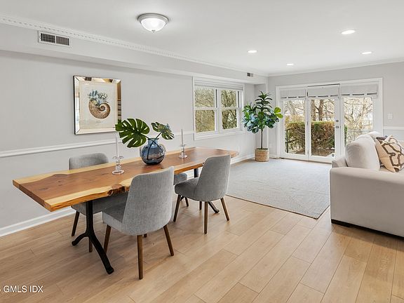 4th image of 351 Pemberwick Rd APT 505