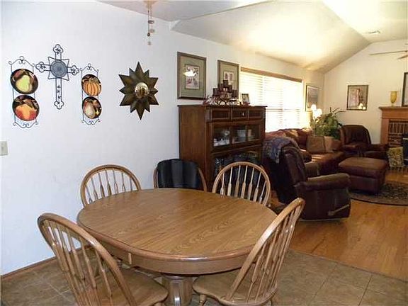 5th image of 6725 NW 133rd St
