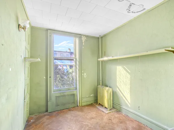 426 Mac Donough Street image 9 of 55