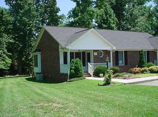 1916 Malone Rd APT E, Burlington, NC 27215