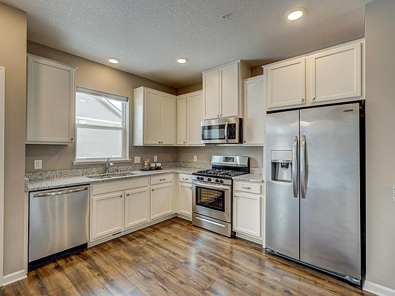 5th image of 8762 Granite Ln