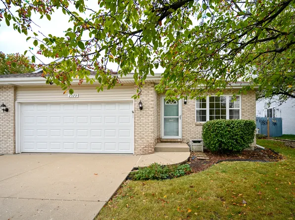 2379 Caton Crest Dr #2379, Crest Hill, IL 60403