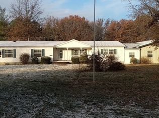 21015 Adair Rd, Carlyle, IL 62231