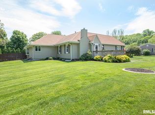 131 E 2nd St, Coal Valley, IL