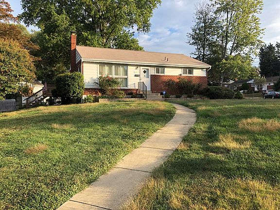 2nd image of 1900 Stanley Ave